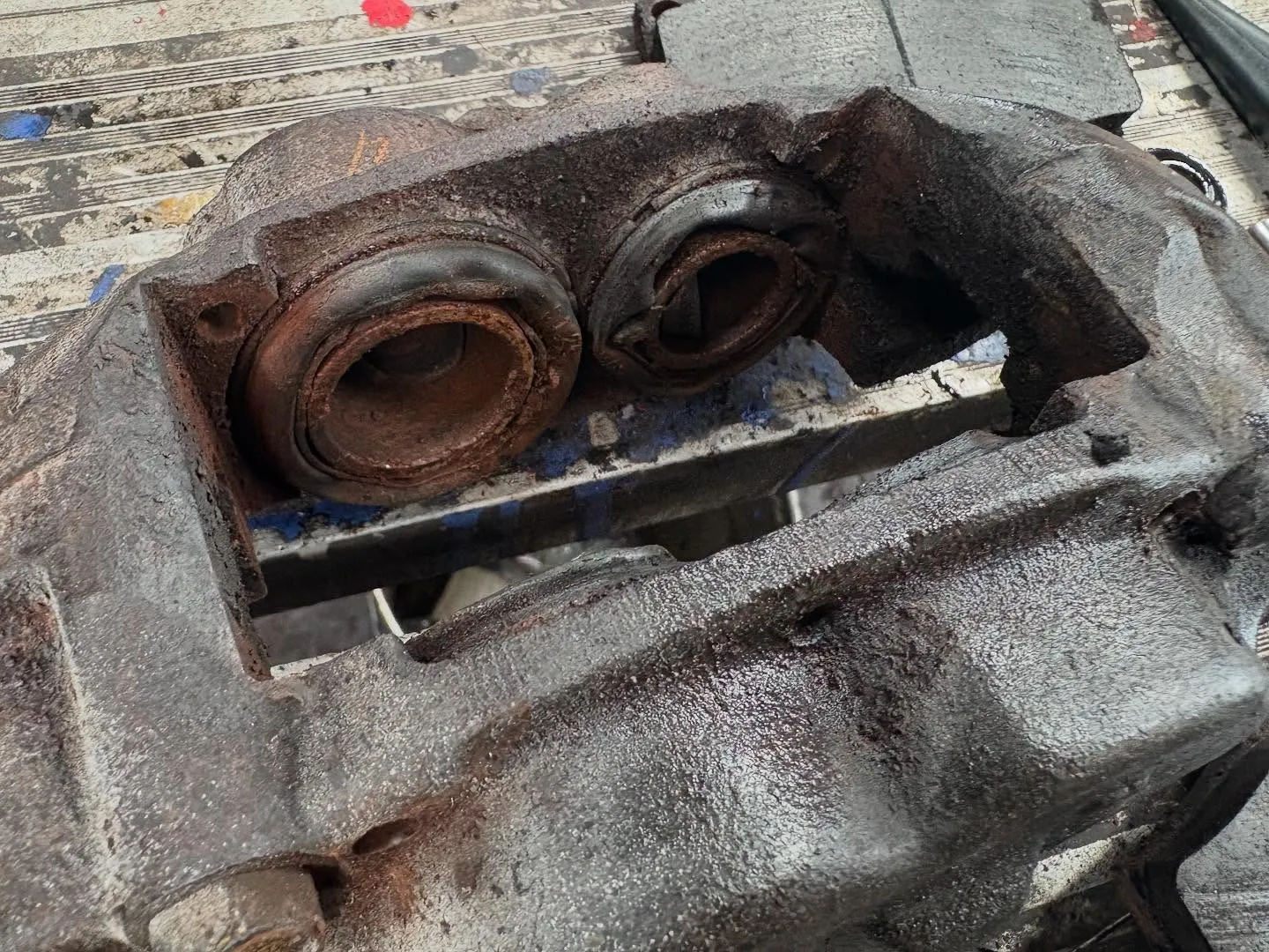 普段はトラックの整備、車検しかしないのですがたまーに珍しいお...